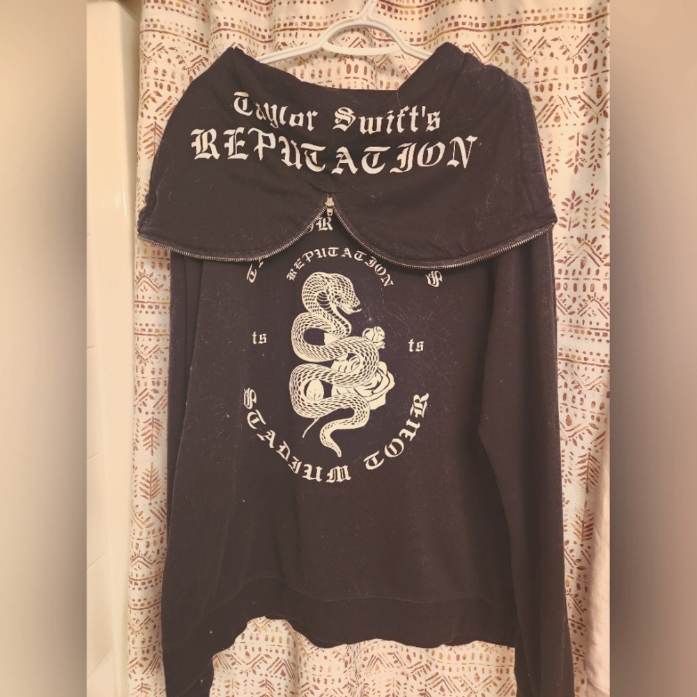 Taylor swift reputation hoodie